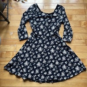 Forever21 small low back floral 3/4 sleeve dress